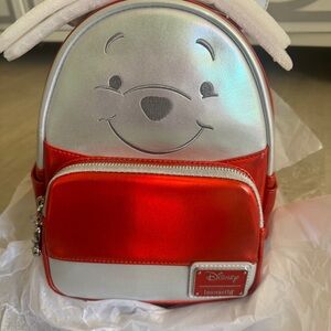 Loungefly Disneys platinum Winnie the Pooh, mini backpack